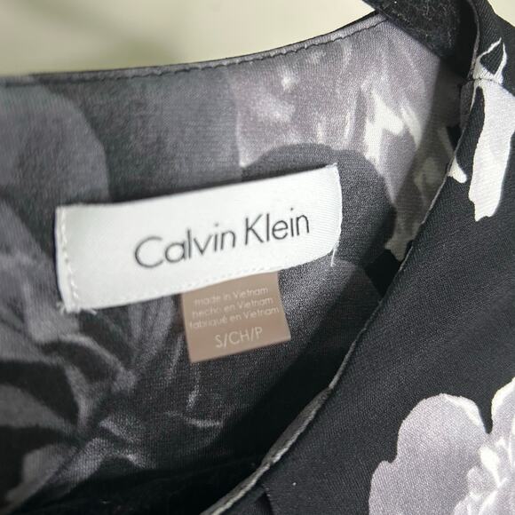 Calvin Klein‎ Sleeveless Blouse- Small- stretchy, gray black, dressy, summer - Picture 2 of 4